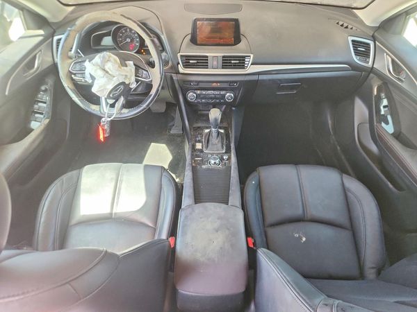 2018 MAZDA 3 Touring