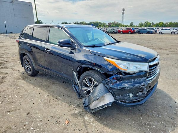 2016 TOYOTA HIGHLANDER