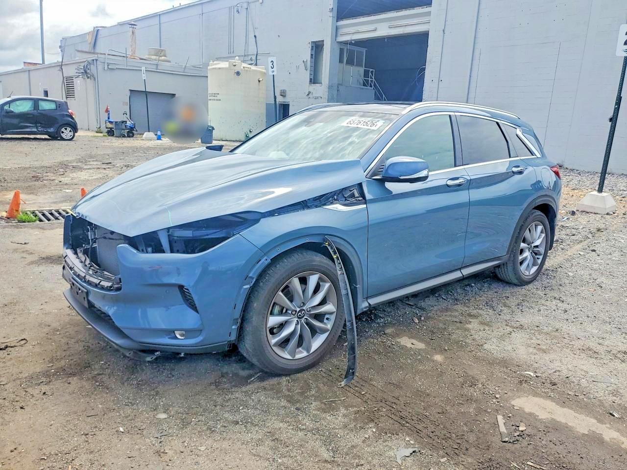2022 INFINITI QX50 Essential
