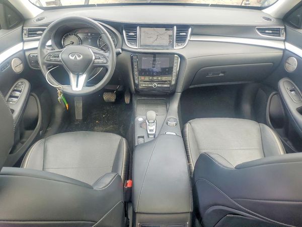 2022 INFINITI QX50 Essential