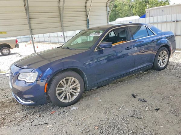 2017 CHRYSLER 300 Limited — Front 3/4
