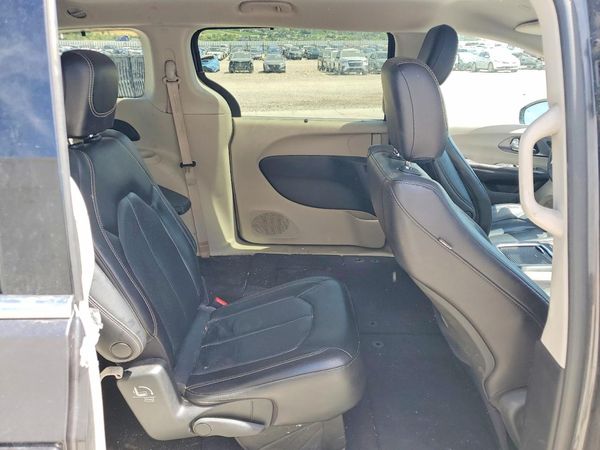 2022 CHRYSLER PACIFICA