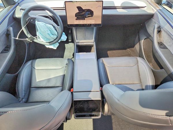 2026 TESLA MODEL Y — CKPT