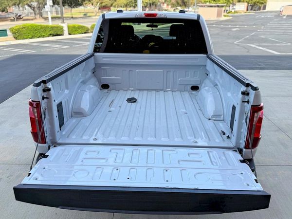2025 FORD F150 STX