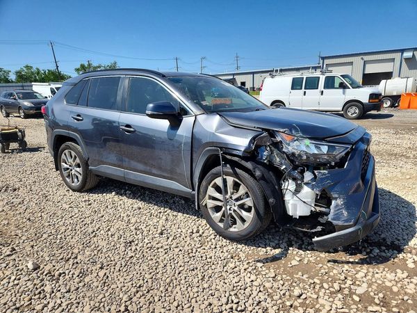 2019 TOYOTA RAV4 XLE Premium