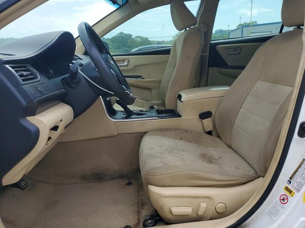 2015 TOYOTA CAMRY — DENT