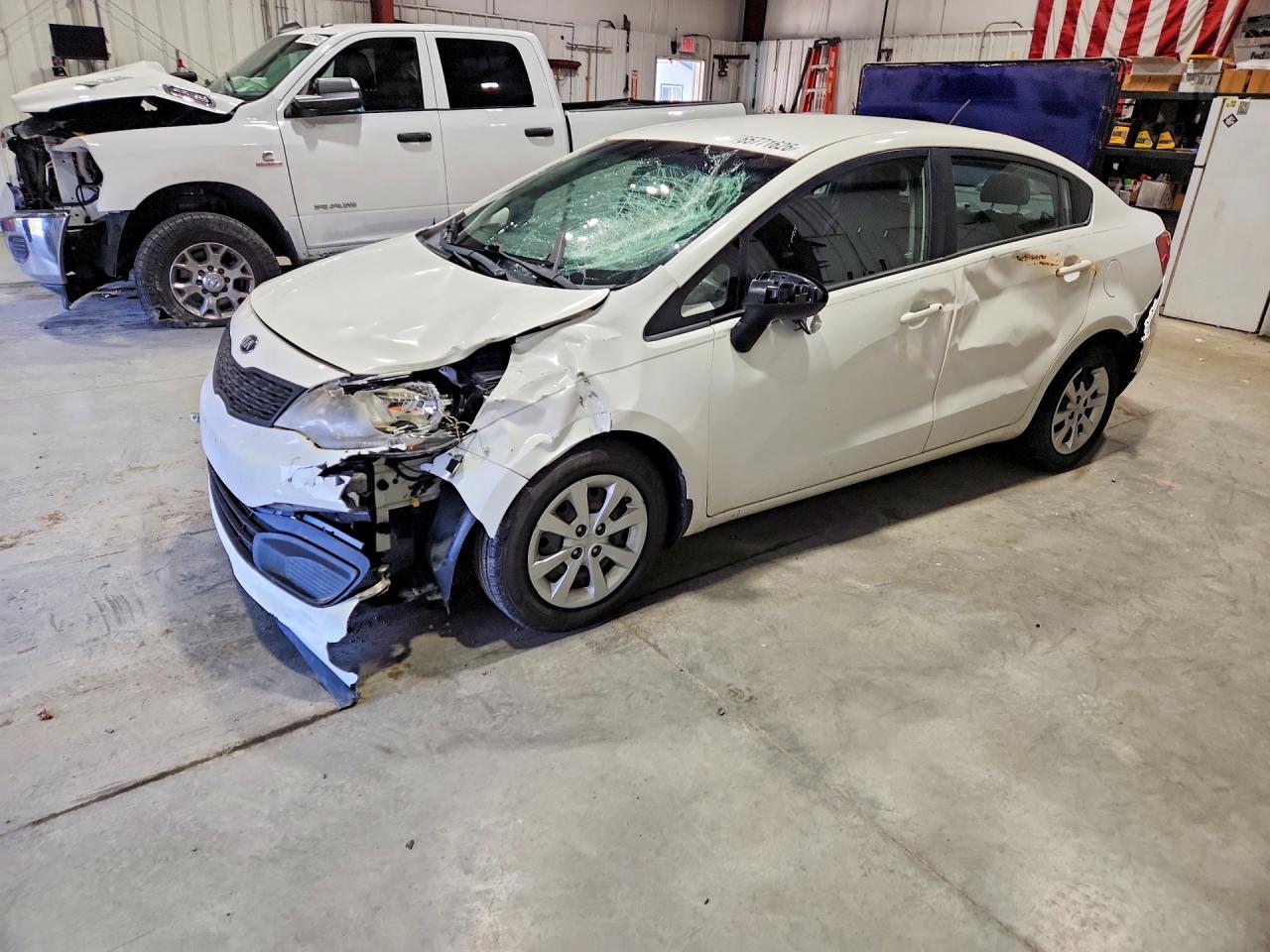 2015 KIA RIO GL - Middle-low