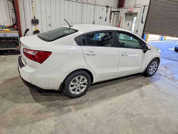 2015 KIA RIO GL - Middle-low