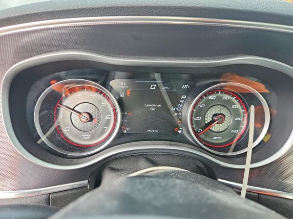 2016 DODGE CHARGER SXT