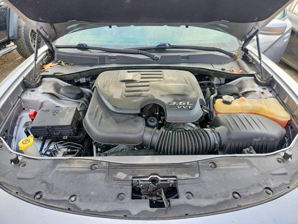 2016 DODGE CHARGER SXT