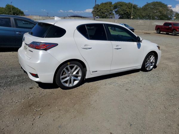 2017 LEXUS CT 200h