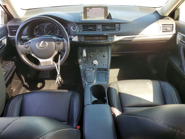 2017 LEXUS CT 200h