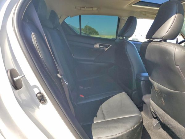 2017 LEXUS CT 200h