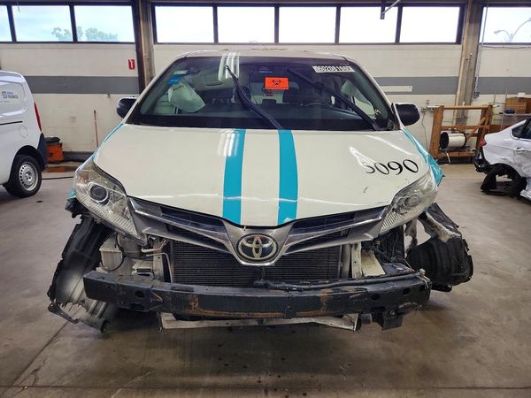 2020 TOYOTA SIENNA D grade — DIRF