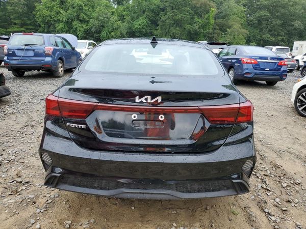 2022 KIA FORTE FE, LXS