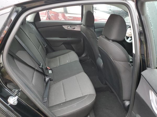 2022 KIA FORTE FE, LXS
