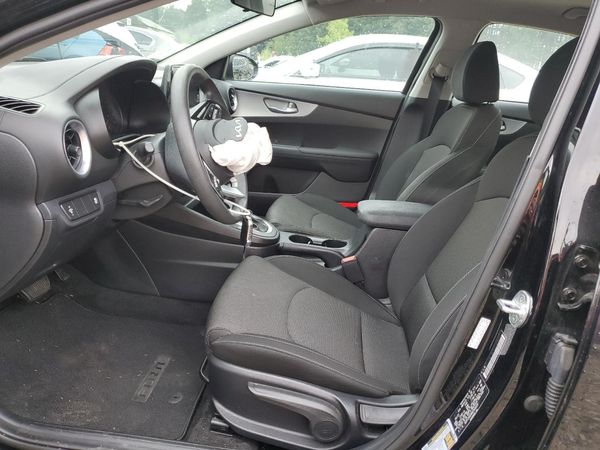 2022 KIA FORTE FE, LXS