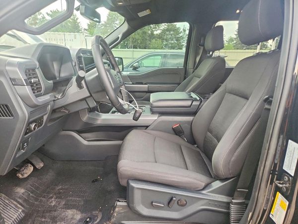 2025 FORD F150 XLT