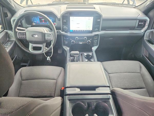 2025 FORD F150 XLT