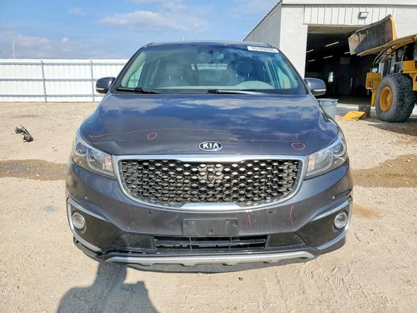 2018 KIA SEDONA