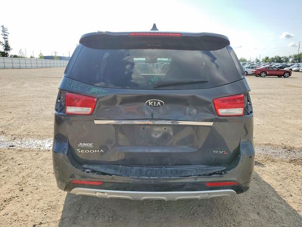 2018 KIA SEDONA