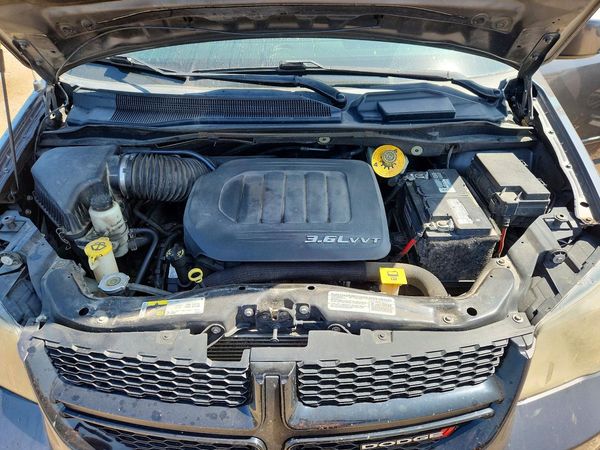 2014 DODGE GRAND CARAVAN SE