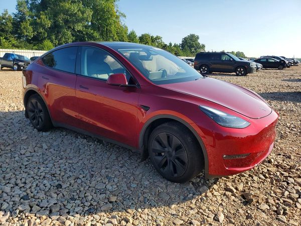 2025 TESLA MODEL Y — Passenger 3/4