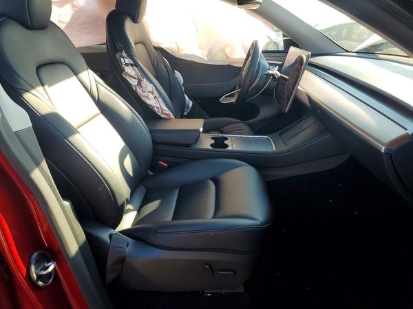 2025 TESLA MODEL Y — DENT