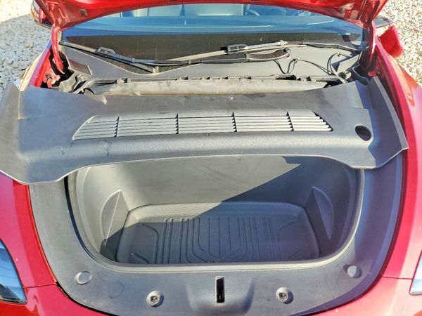 2025 TESLA MODEL Y — Engine bay