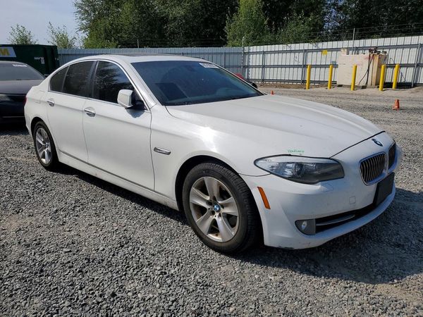 2013 BMW 5 SERIES — Passenger 3/4