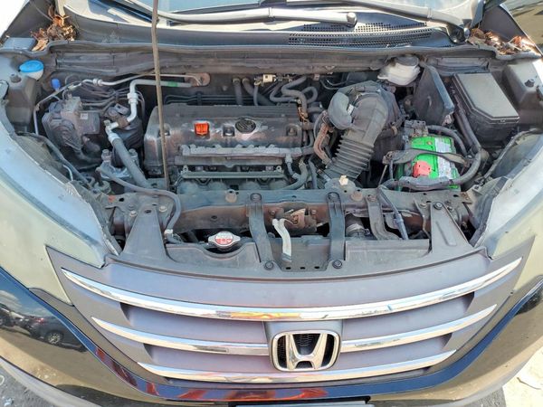 2014 HONDA CRV LX — Engine bay