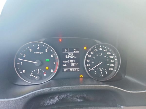 2017 HYUNDAI ELANTRA SE Base