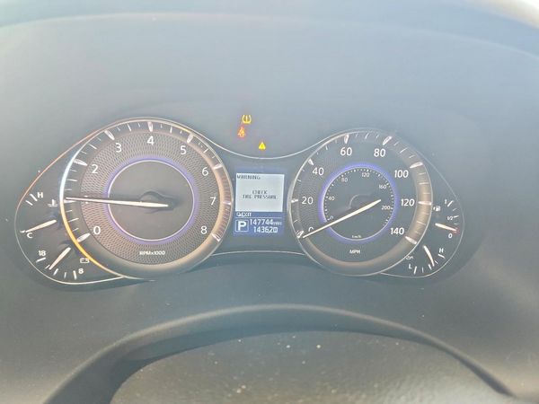 2014 INFINITI QX80
