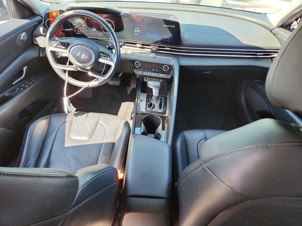 2023 HYUNDAI ELANTRA Limited