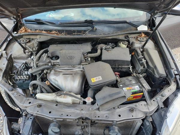 2017 TOYOTA CAMRY LE/SE/XLE/XSE — Engine bay