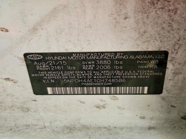 2016 HYUNDAI ELANTRA