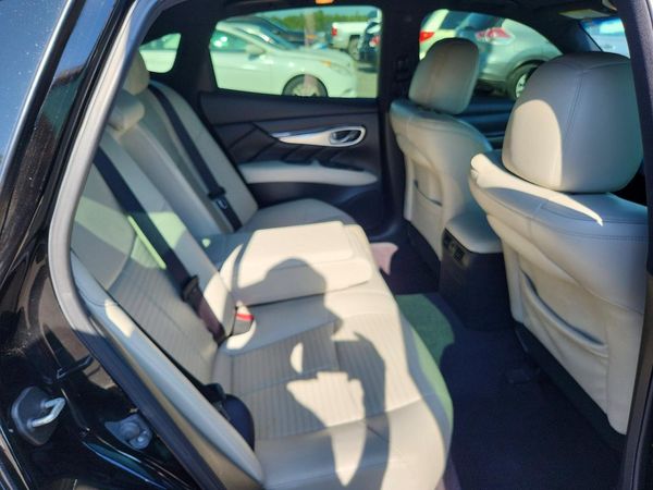 2016 INFINITI Q70