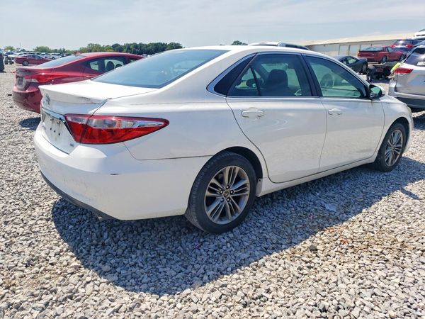 2015 TOYOTA CAMRY