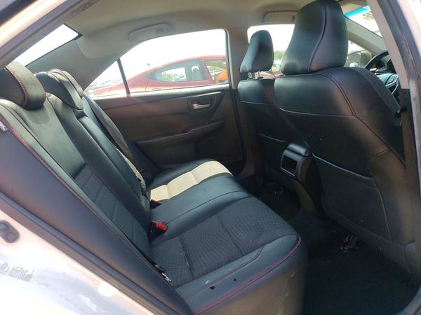 2015 TOYOTA CAMRY