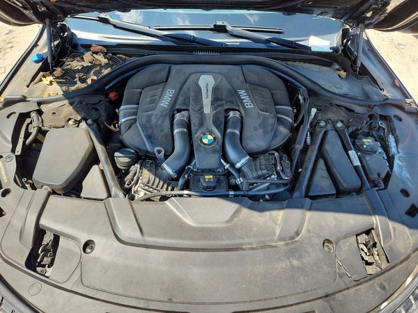 2017 BMW 750 xDrive