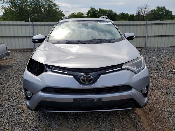 2017 TOYOTA RAV4 XLE