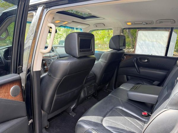 2013 INFINITI QX56 BASE