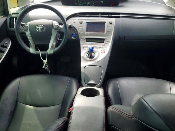 2013 TOYOTA PRIUS