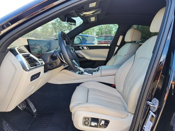 2025 BMW X6 xDrive40i