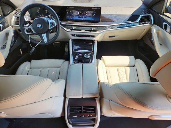 2025 BMW X6 xDrive40i