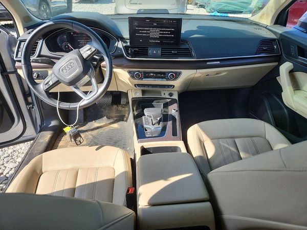 2021 AUDI Q5 quattro Premium Plus