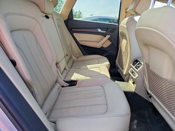 2021 AUDI Q5 quattro Premium Plus