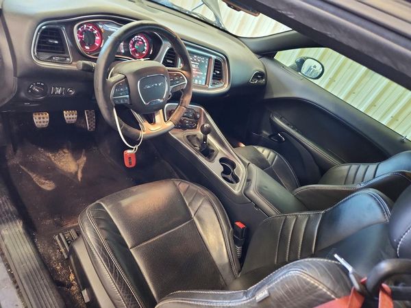 2016 DODGE CHALLENGER
