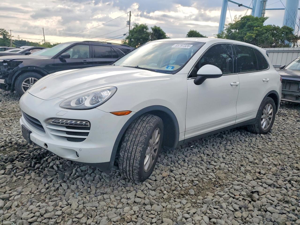2012 PORSCHE CAYENNE