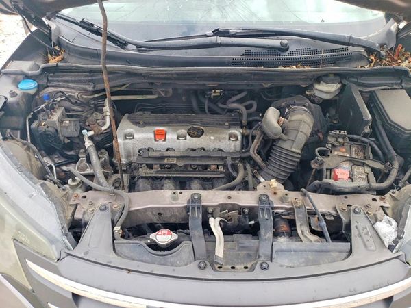 2013 HONDA CRV EX — Engine bay